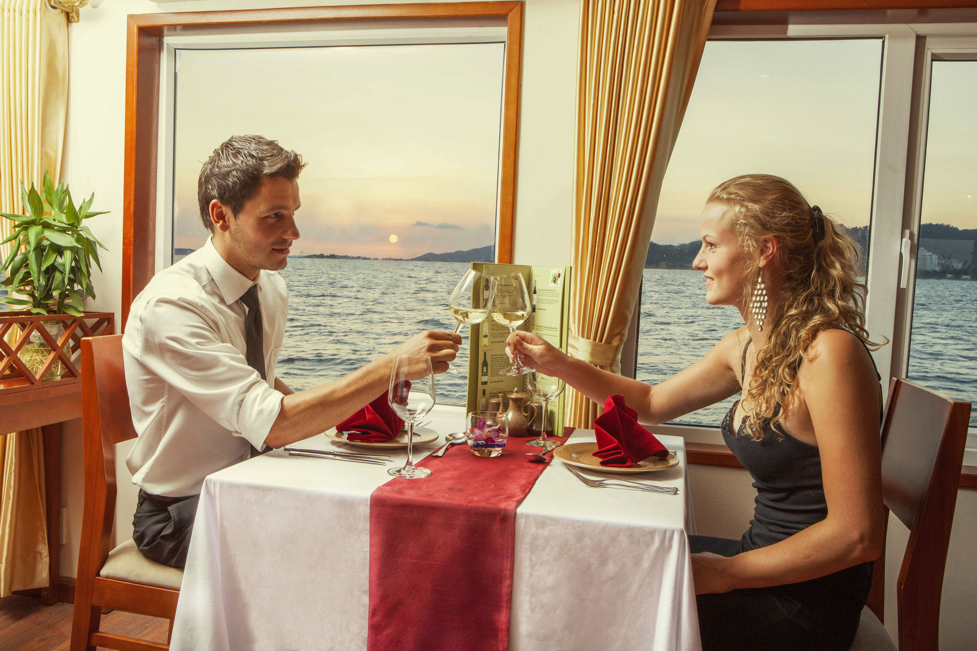 Huong Hai Sealife Cruise Ha Long Luaran gambar